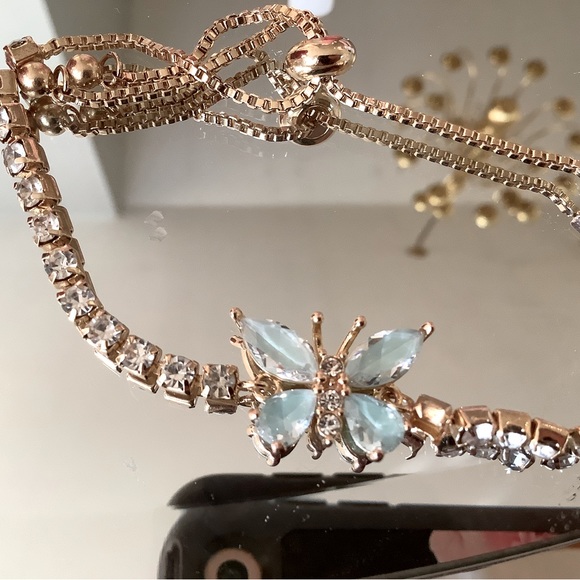 Beautiful slider bracelet with butterfly gem stone NWOT - Picture 3 of 4